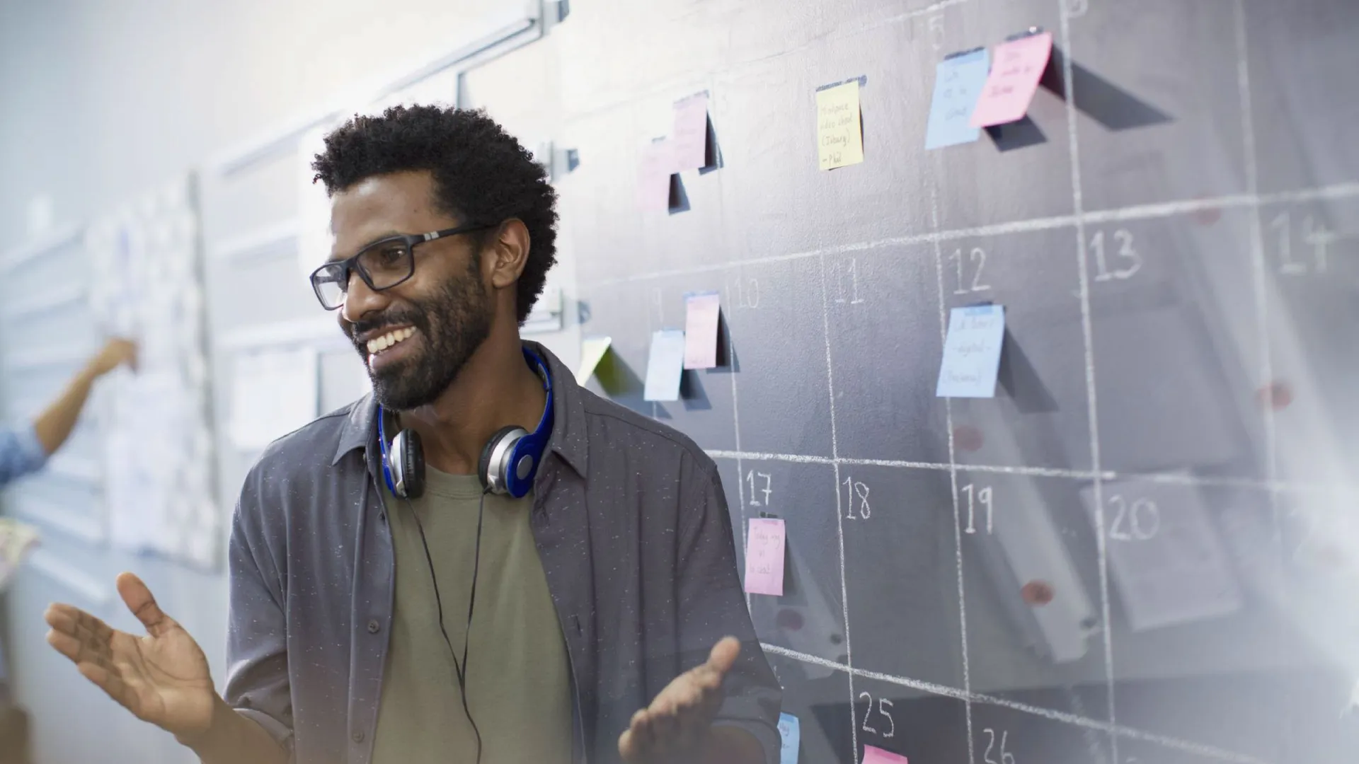 
<span>Product designer hiring guide: Salary, competencies, and other information</span>

